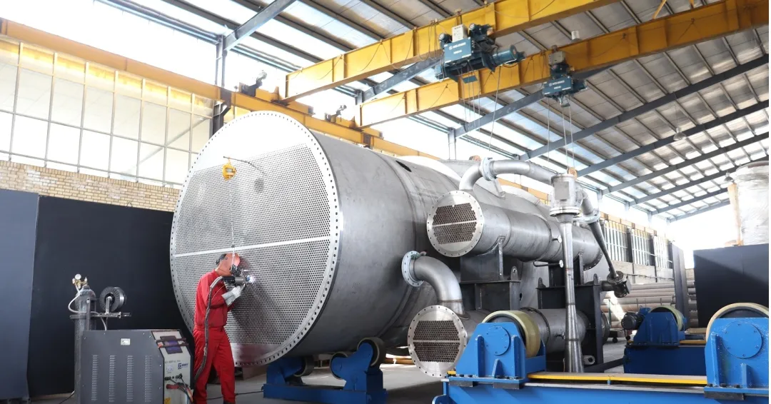 طراحی و ساخت وکیوم پکیج پتروشیمی هنگام