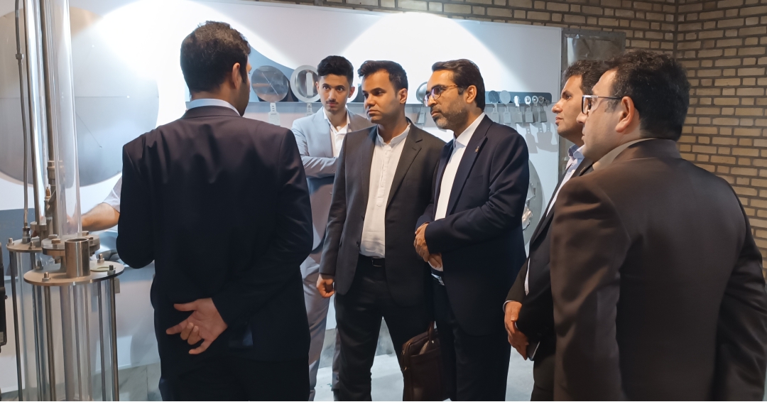 بازدید مدیران و کارشناسان محترم پالایشگاه نفت ستاره خلیج فارس از شرکت کاراجت